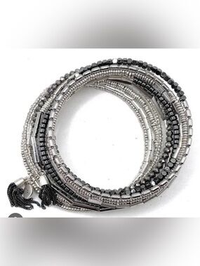 🩶 Stella & Dot 🩶 EUC 🩶 Celine Gray Beaded Coil Bracelet